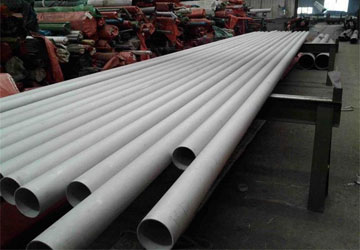 904L stainless steel seamless pipe with a large stock